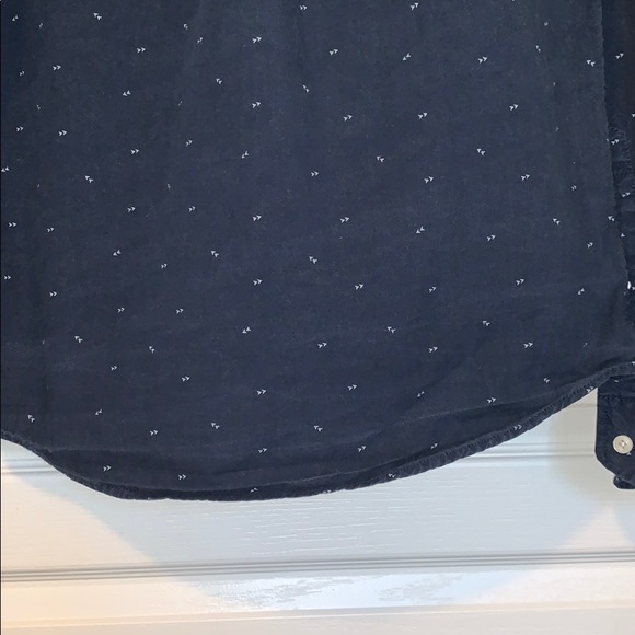 Abercrombie & Fitch Men’s Navy Arrow Print Shirt - Picture 5 of 5